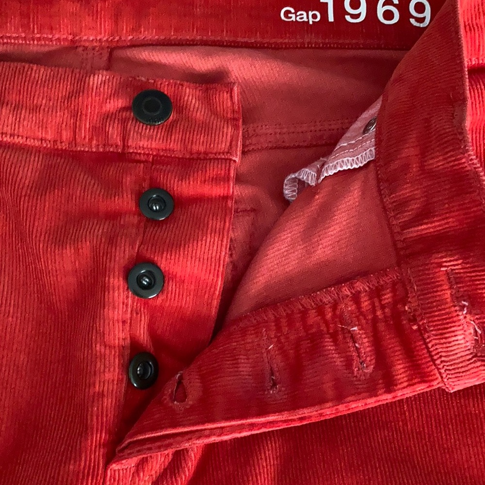 Euc Gap Boyfriend Cut Cropped Cords View 4